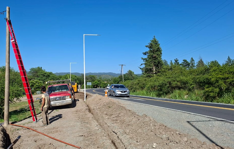 Iluminación Intersección Ruta E56, ingreso a José de la Quintana